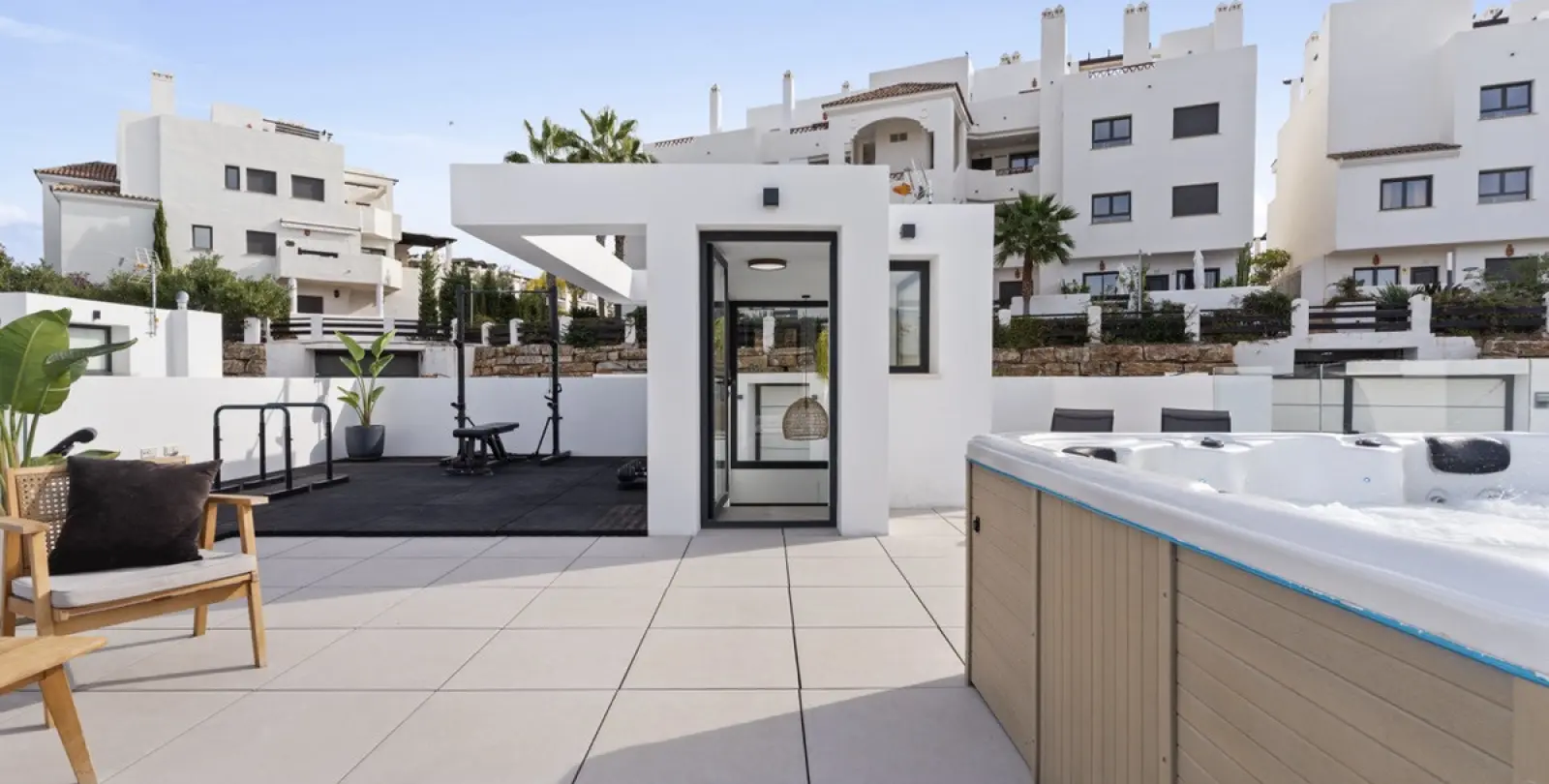 Долгосрочная аренда  отдельно стоящей виллы в Estepona 28