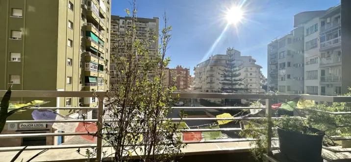 Sale of middle floor apartment in Torremolinos Centro 1