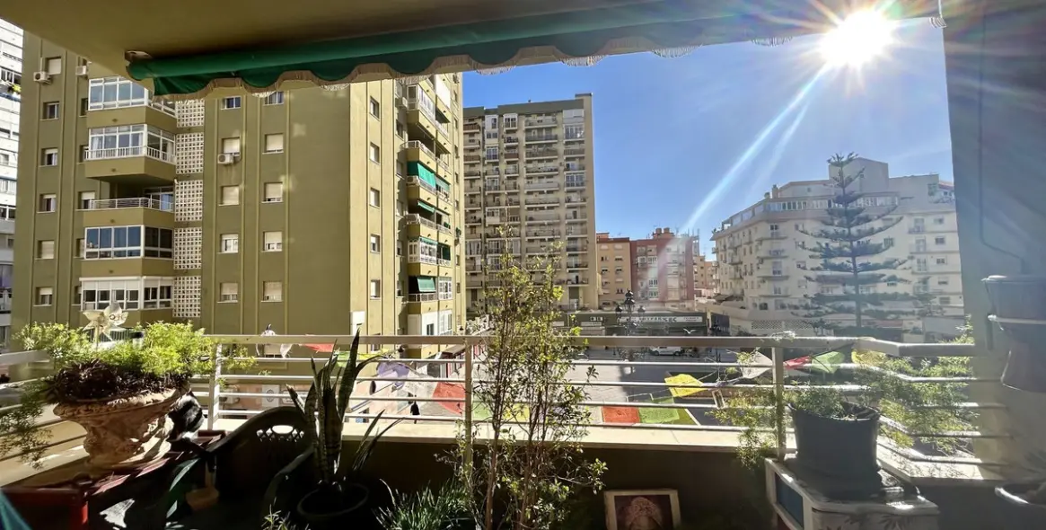 Sale of middle floor apartment in Torremolinos Centro 12