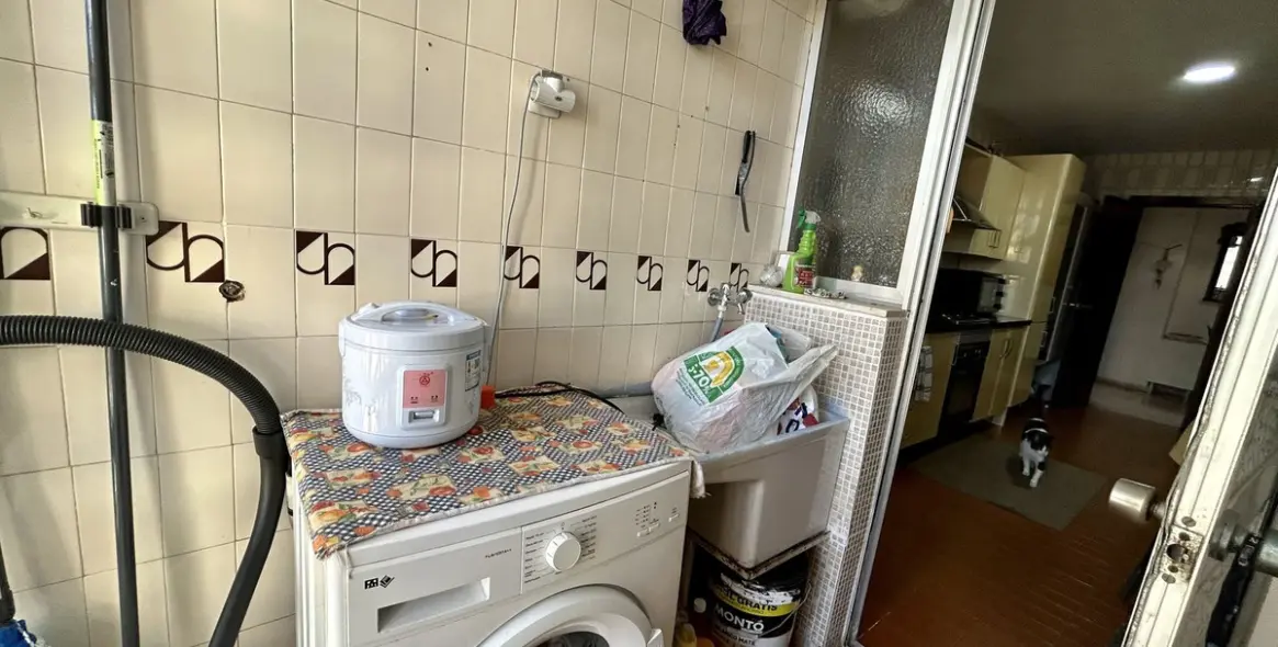 Sale of middle floor apartment in Torremolinos Centro 13