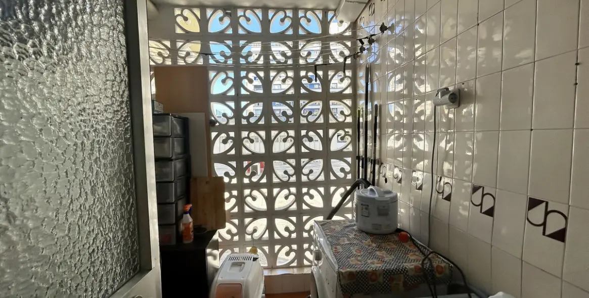 Sale of middle floor apartment in Torremolinos Centro 14