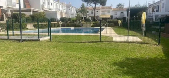 Продажа таунхауса в Estepona 0