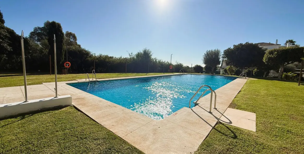 Продажа апартаментов на среднем этаже в Río Real 1