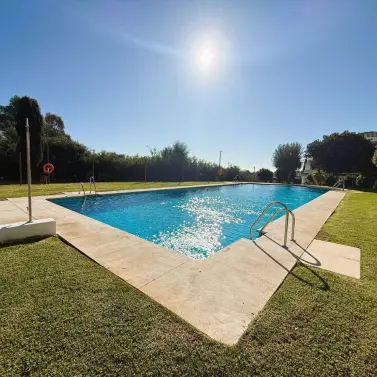 Venta de apartamento en planta media en Río Real