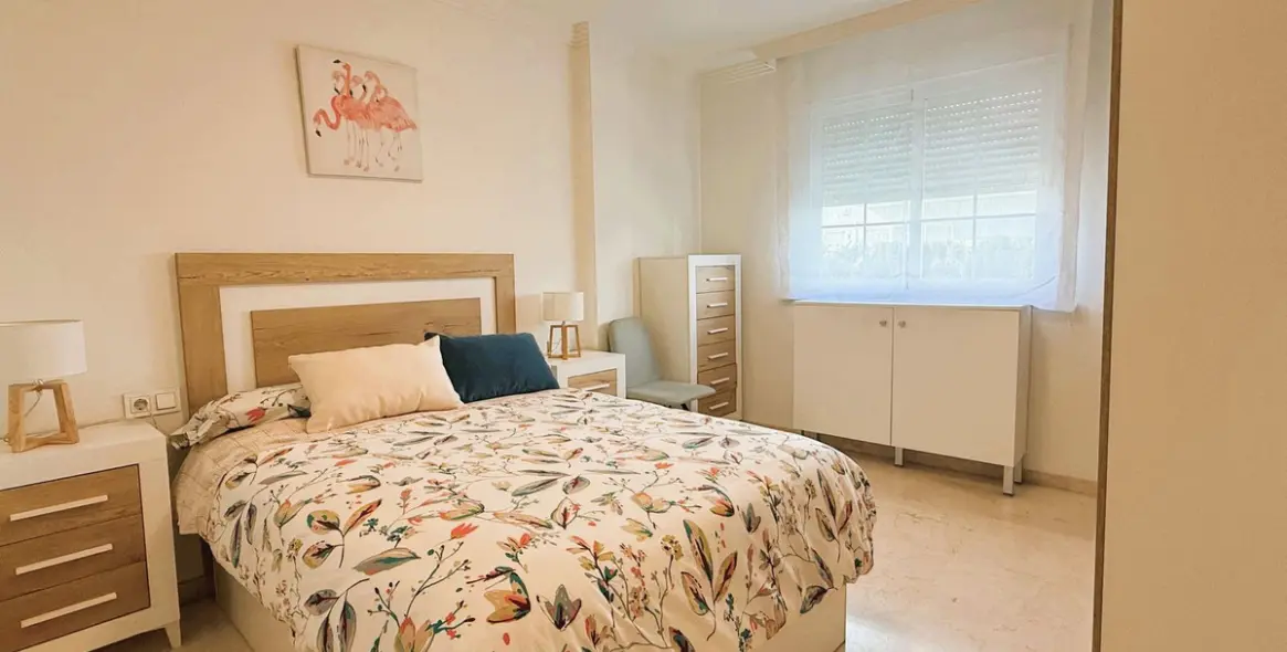 Продажа апартаментов на среднем этаже в Río Real 9