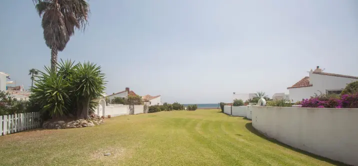 Sale of townhouse in Estepona 0