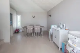 Image 4 thumb