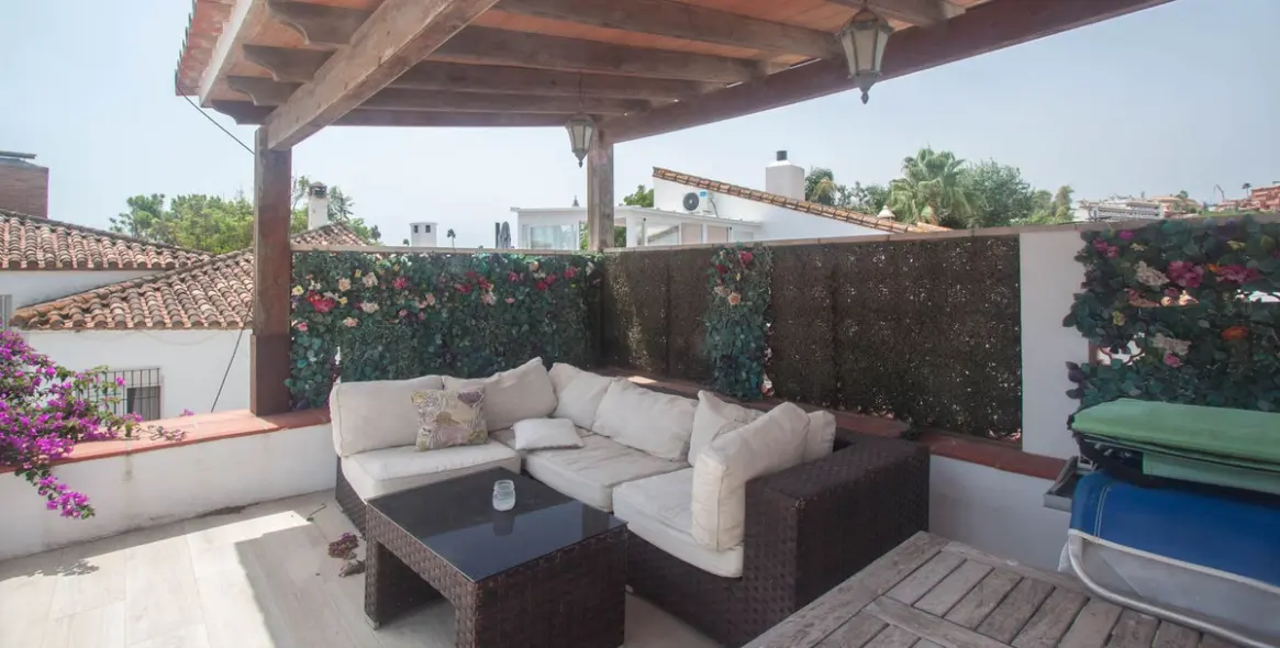 Sale of townhouse in Estepona 11