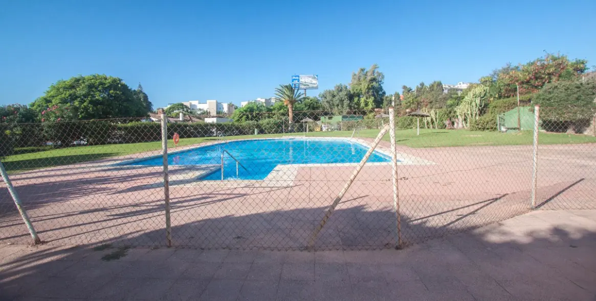 Sale of townhouse in Estepona 17