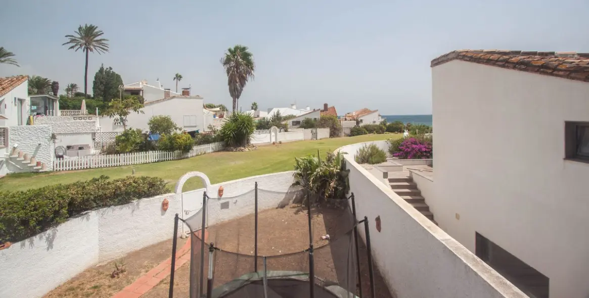 Sale of townhouse in Estepona 21