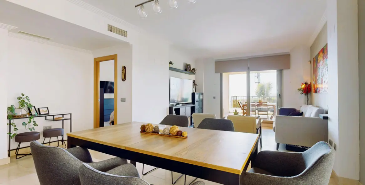 Venta de apartamento en planta baja en El Paraiso 9