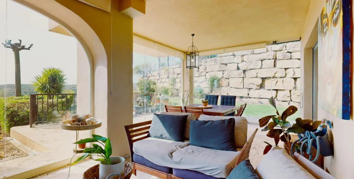 Venta de apartamento en planta baja en El Paraiso 12