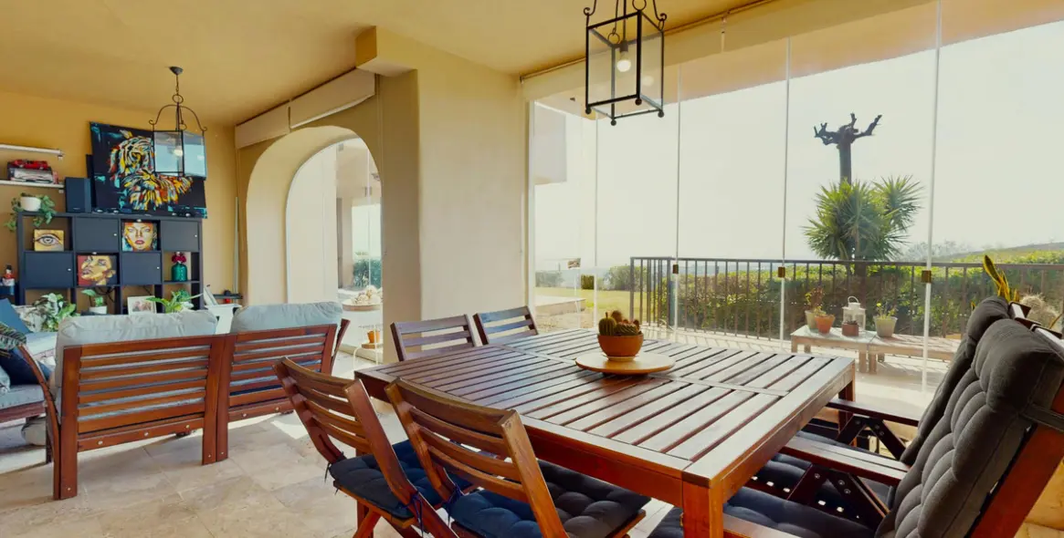 Venta de apartamento en planta baja en El Paraiso 14