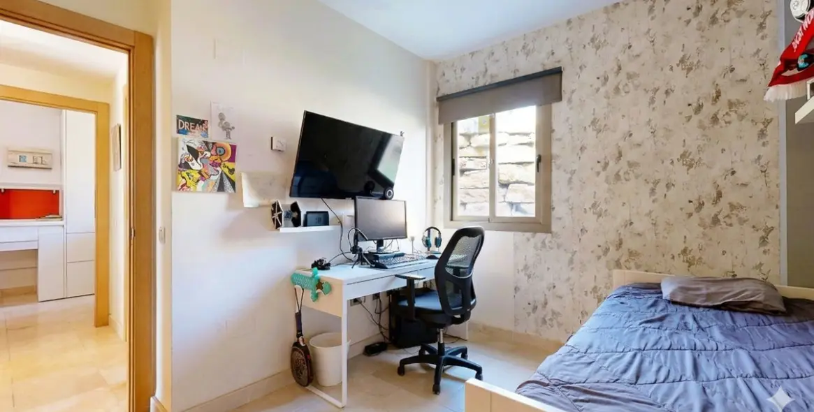 Sale of ground floor apartment in Benahavís 28