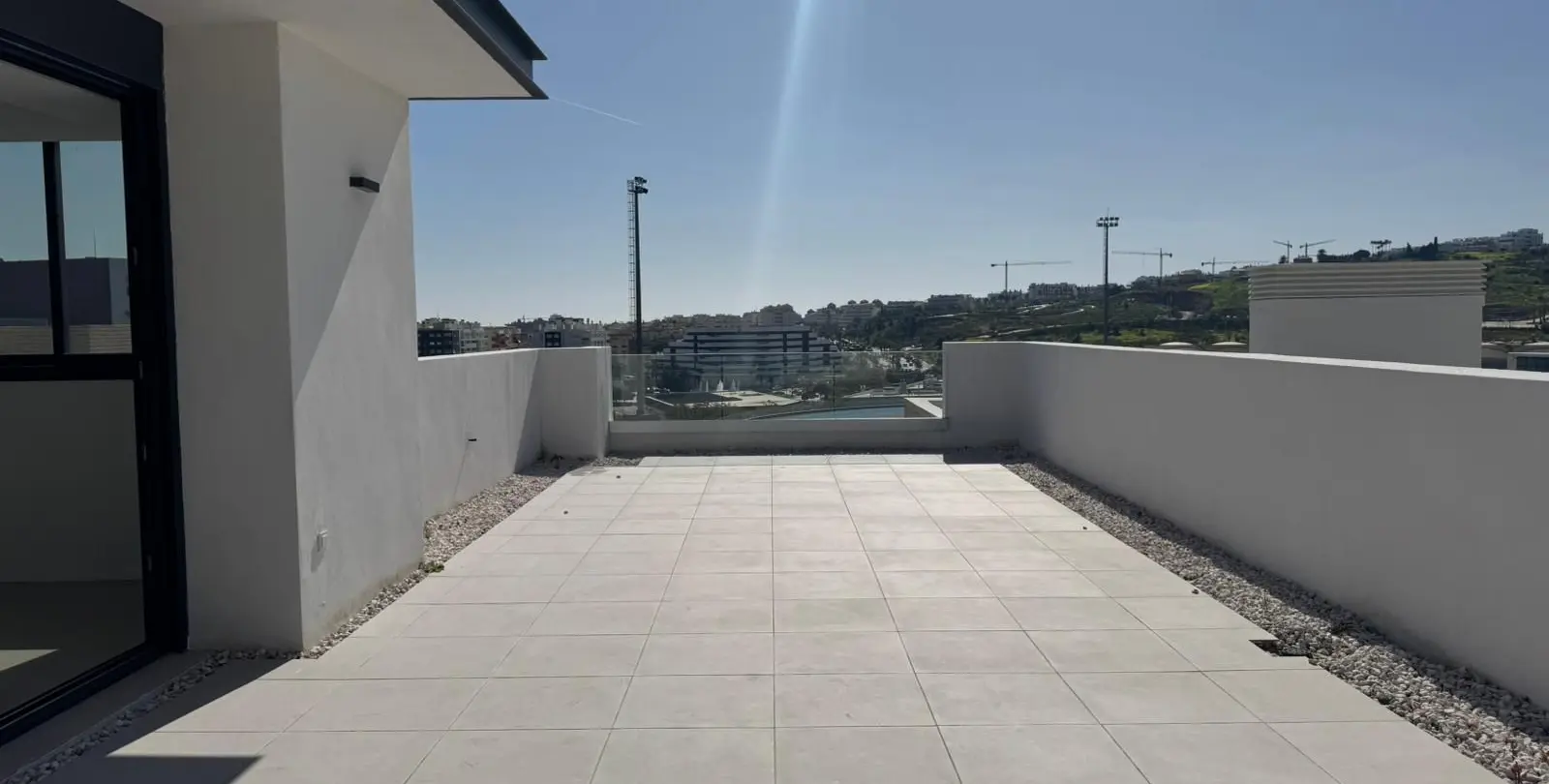 Sale of penthouse in Estepona 1