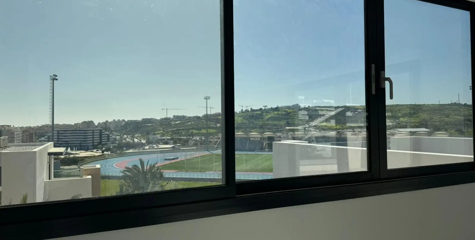 Sale of penthouse in Estepona 8