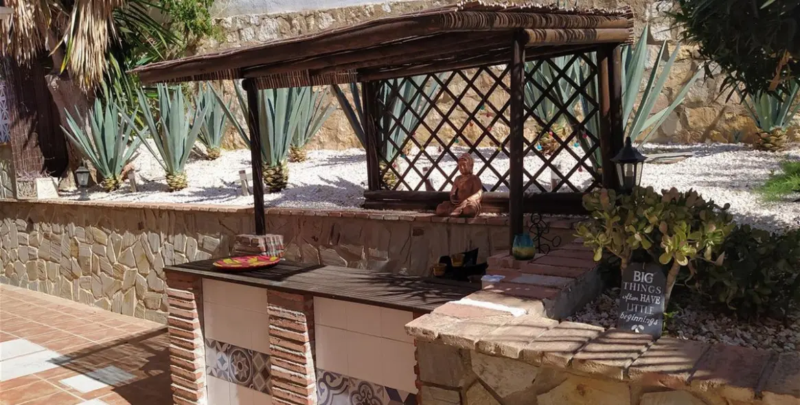 Sale of detached villa in Mijas Costa 15