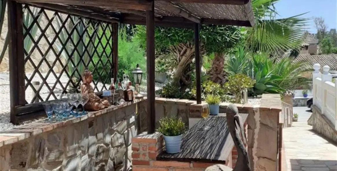 Sale of detached villa in Mijas Costa 16