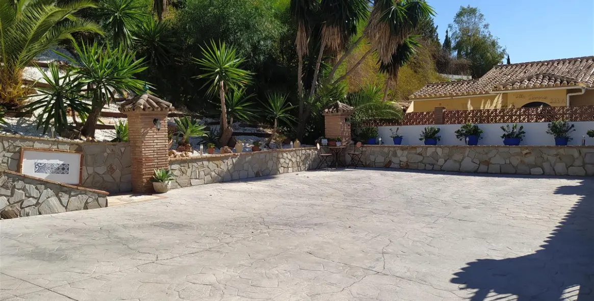 Продажа  отдельно стоящей виллы в Campo Mijas 45
