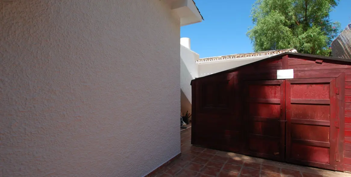 Продажа  отдельно стоящей виллы в Campo Mijas 48