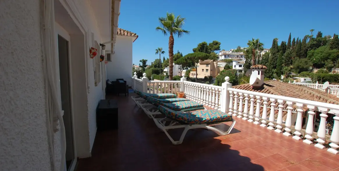 Продажа  отдельно стоящей виллы в Campo Mijas 51