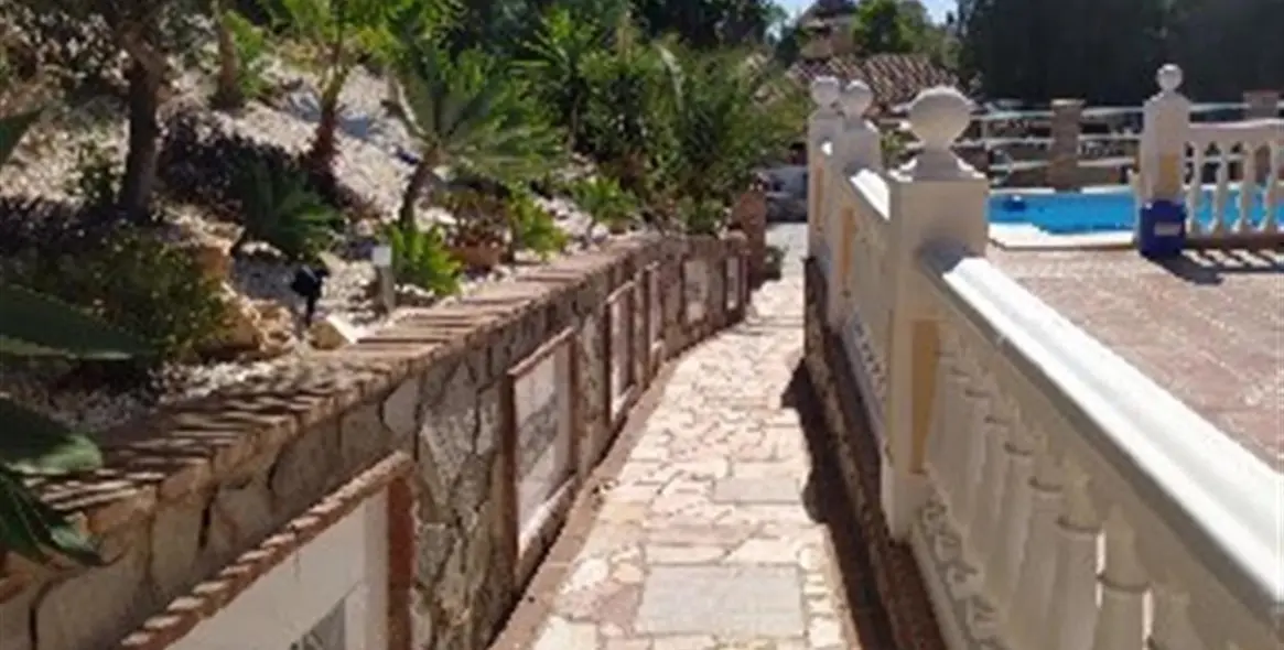 Продажа  отдельно стоящей виллы в Campo Mijas 55