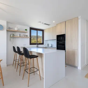 Продажа апартаментов на среднем этаже в Fuengirola