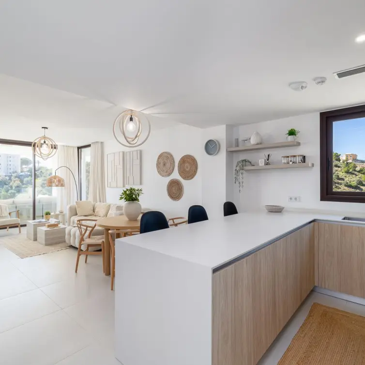 Продажа апартаментов на среднем этаже в Fuengirola