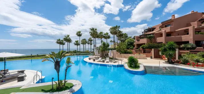 Sale of ground floor apartment in New Golden Mile 0