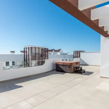 Продажа пентхауса в Estepona