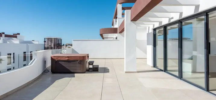 Продажа пентхауса в Estepona 1