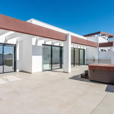 Продажа пентхауса в Estepona