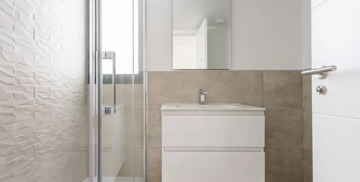 Sale of penthouse in Estepona 25