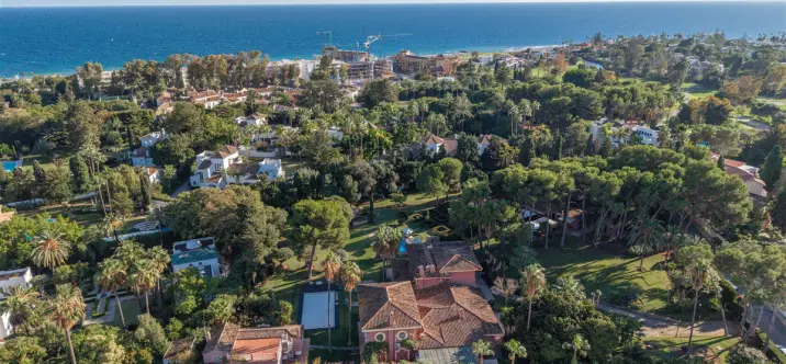 Sale of residential plot in Guadalmina Baja 0