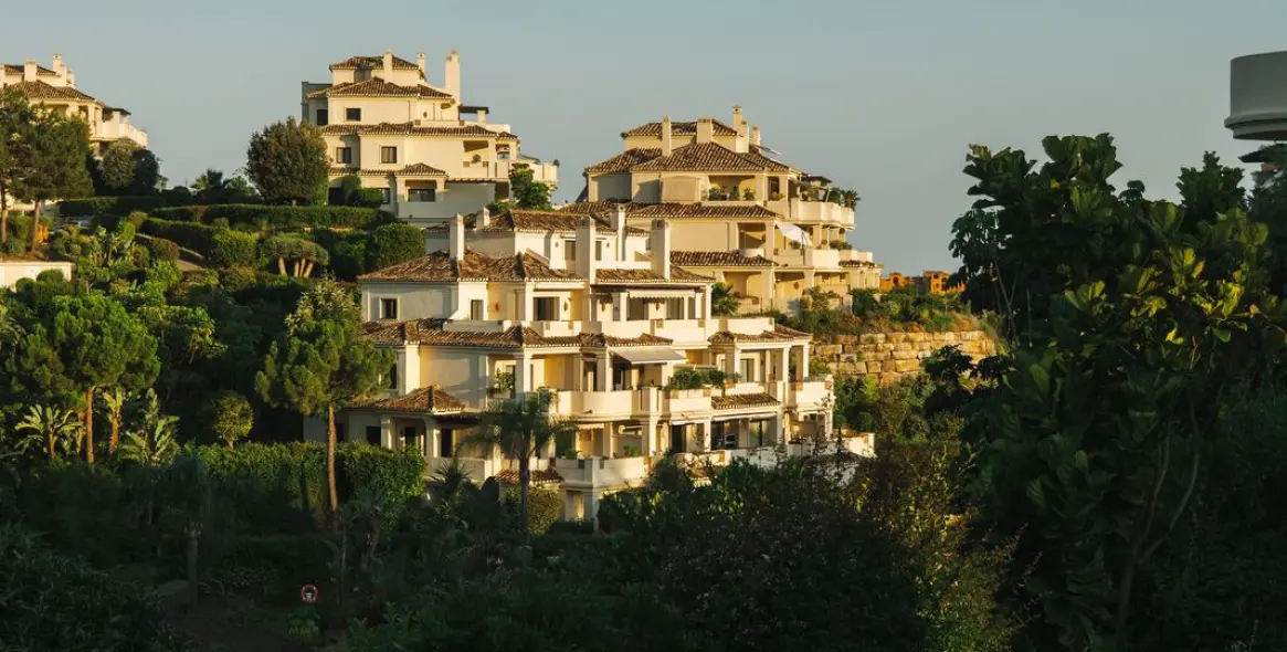 Long-term rent of ground floor apartment in Benahavís 1