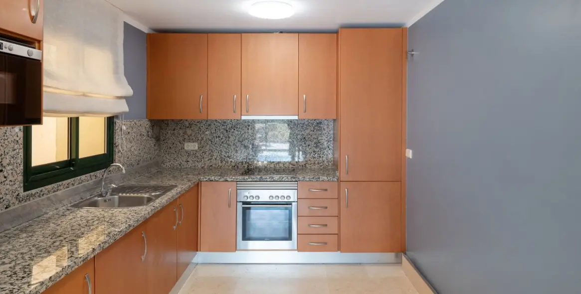 Long-term rent of ground floor apartment in Benahavís 4
