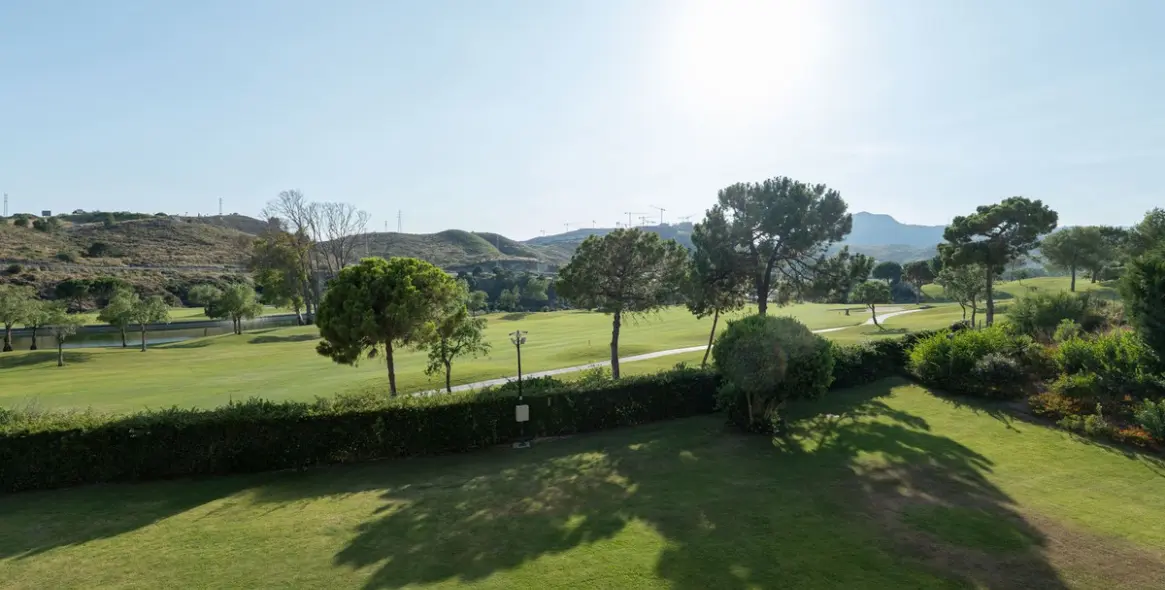 Long-term rent of ground floor apartment in Benahavís 14