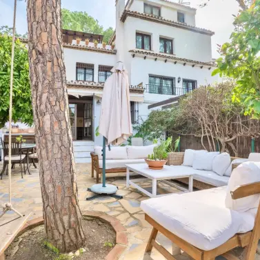 Long-term rent of townhouse in Nueva Andalucía