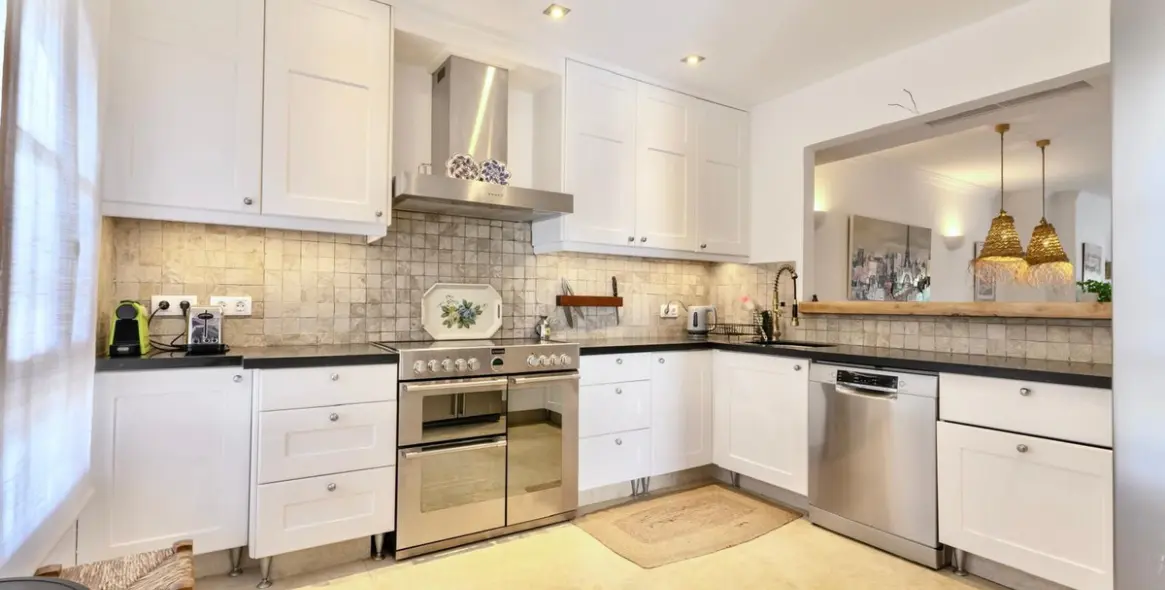 Long-term rent of townhouse in Nueva Andalucía 8