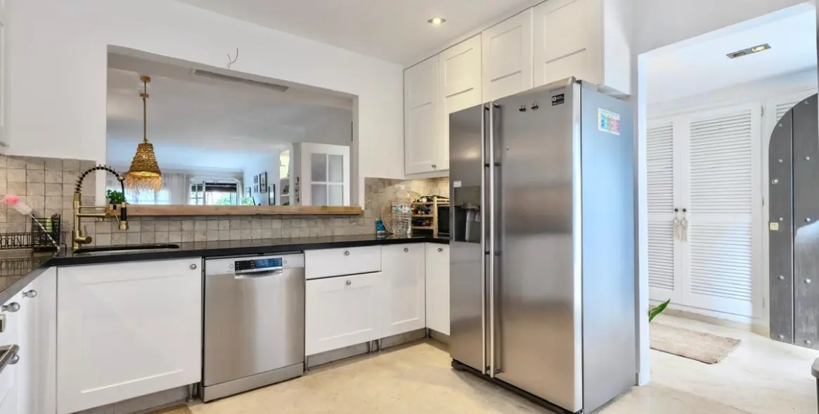 Long-term rent of townhouse in Nueva Andalucía 9