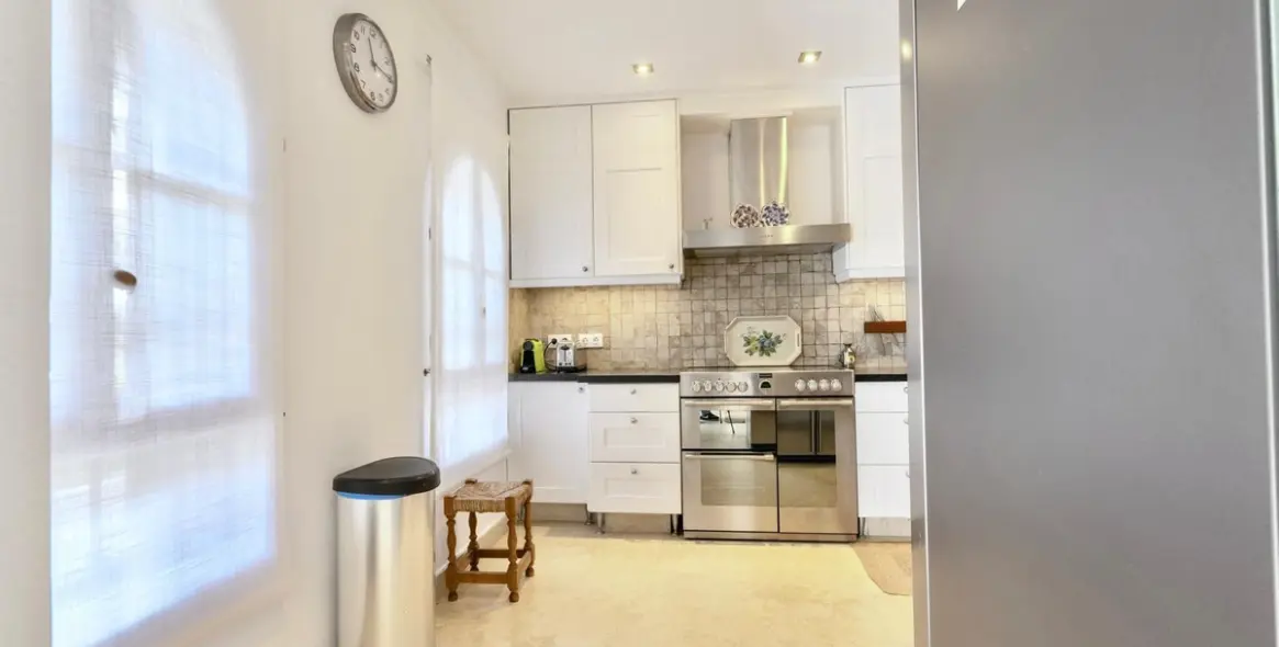 Long-term rent of townhouse in Nueva Andalucía 11