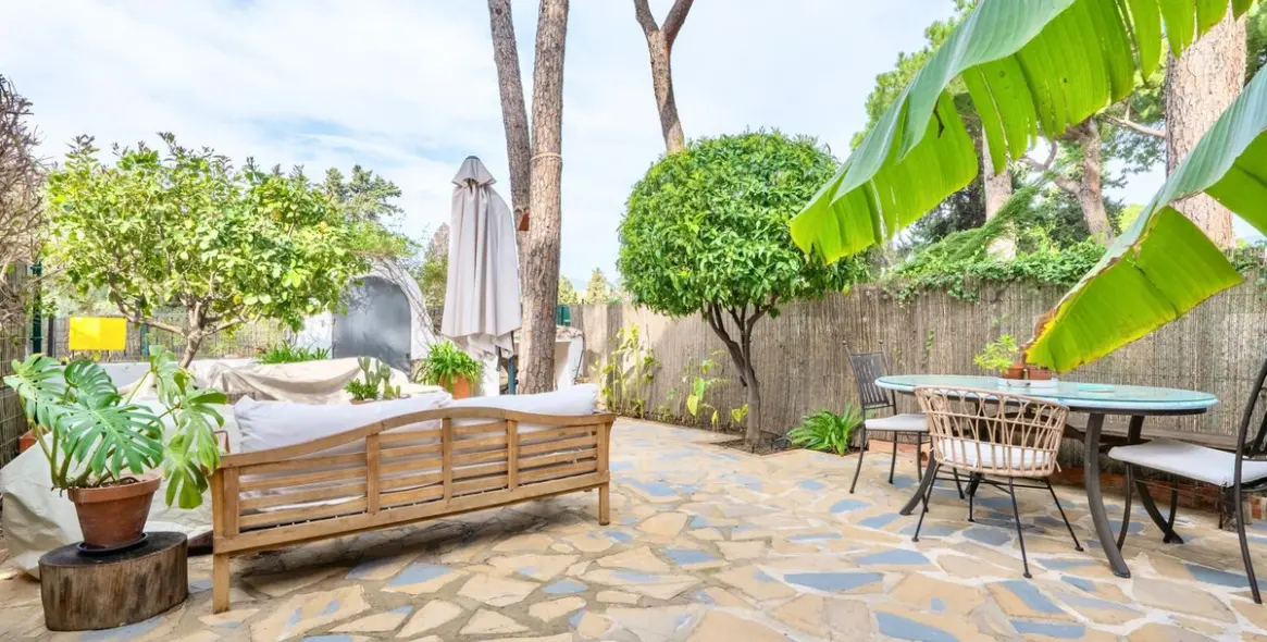 Long-term rent of townhouse in Nueva Andalucía 19