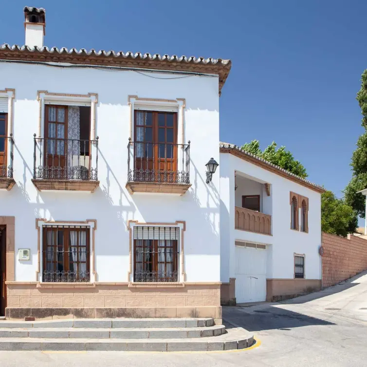Venta de finca - cortijo en Serrato