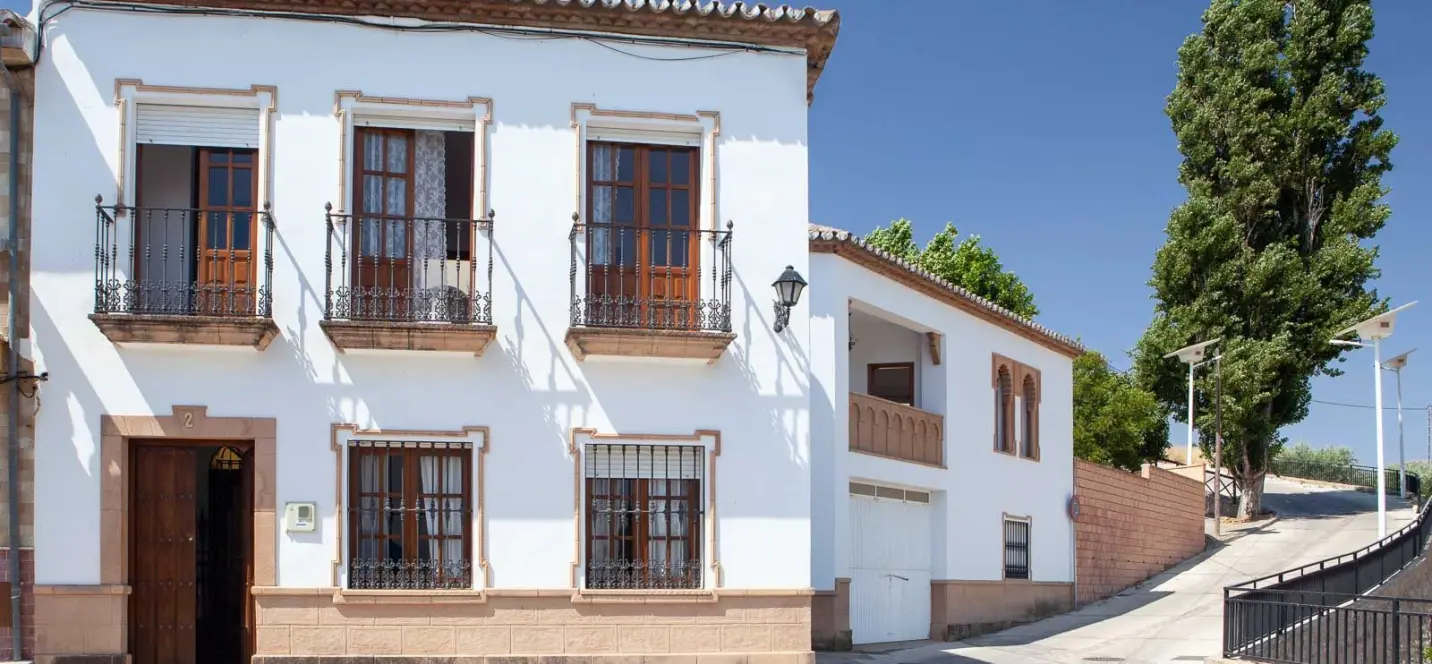 Venta de finca - cortijo en Serrato 0