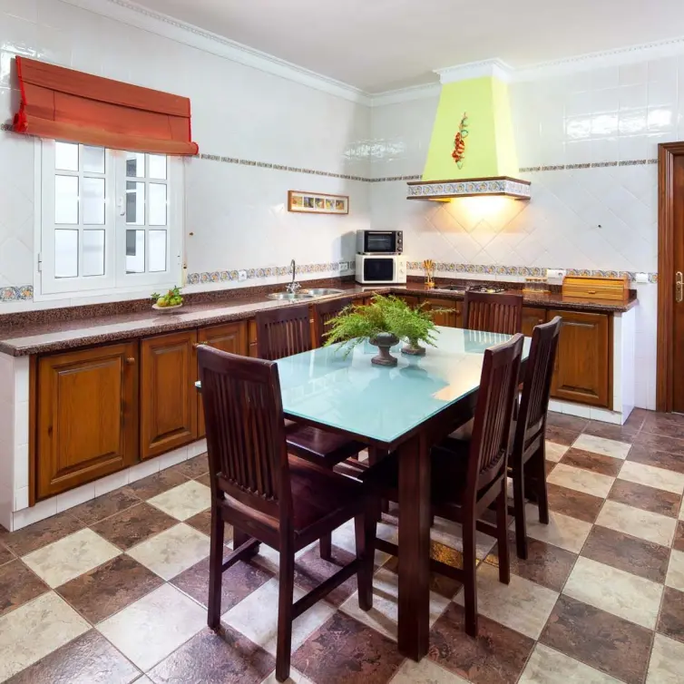 Venta de finca - cortijo en Serrato