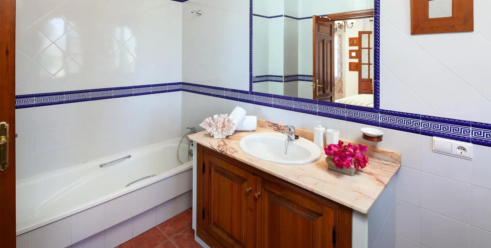 Venta de finca - cortijo en Serrato 9