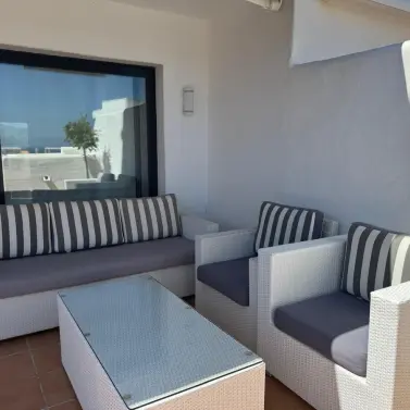 Sale of middle floor apartment in Casares Playa