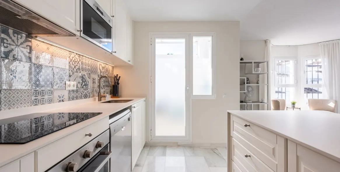 Продажа двухуровневого пентхауса в Nueva Andalucía 8