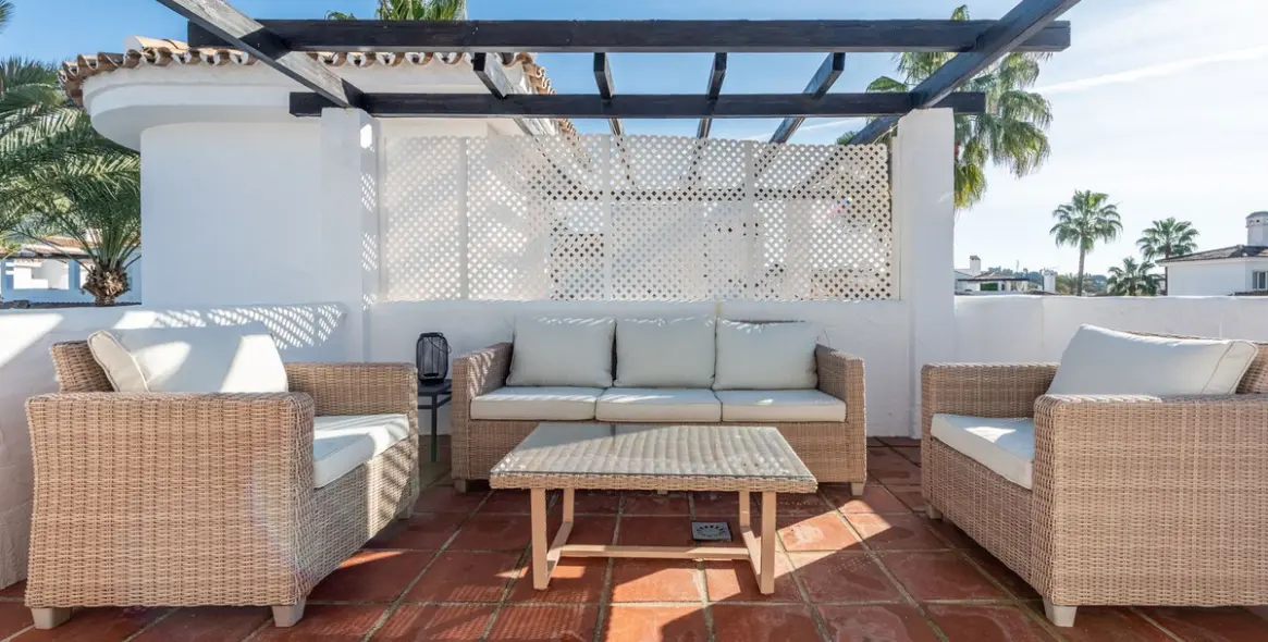 Продажа двухуровневого пентхауса в Nueva Andalucía 17