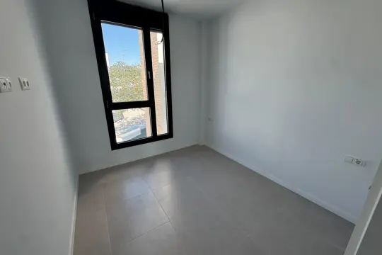 Image 4 thumb